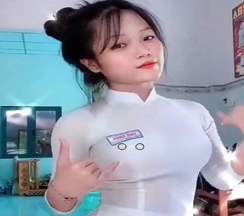 mck sex Vợ dâm 1 con trải nghiệp chơi threesome móc chyar nước chơi 2 lỗ